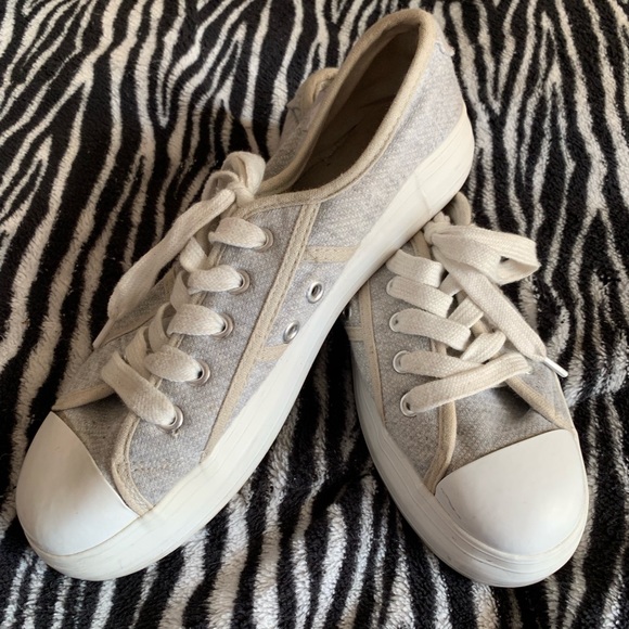 Sneakers - Picture 1 of 1